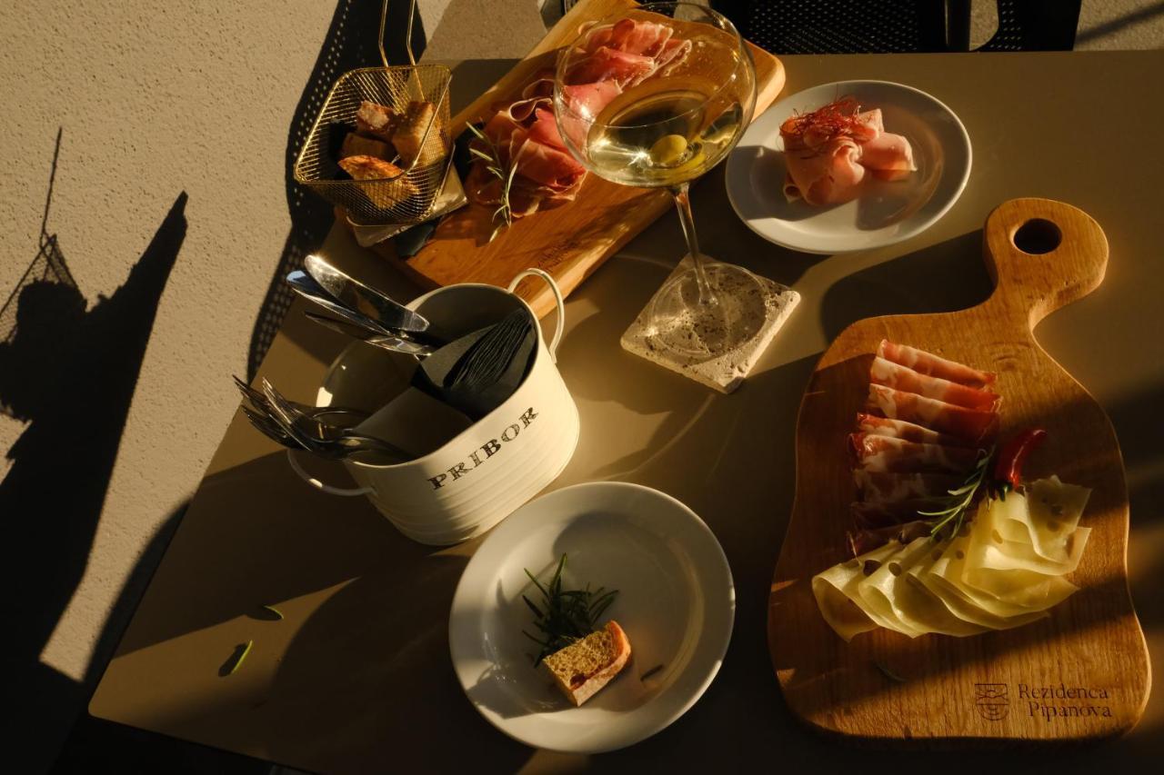 Bed & Breakfast Rezidenca Pipanova 류블랴나 외부 사진