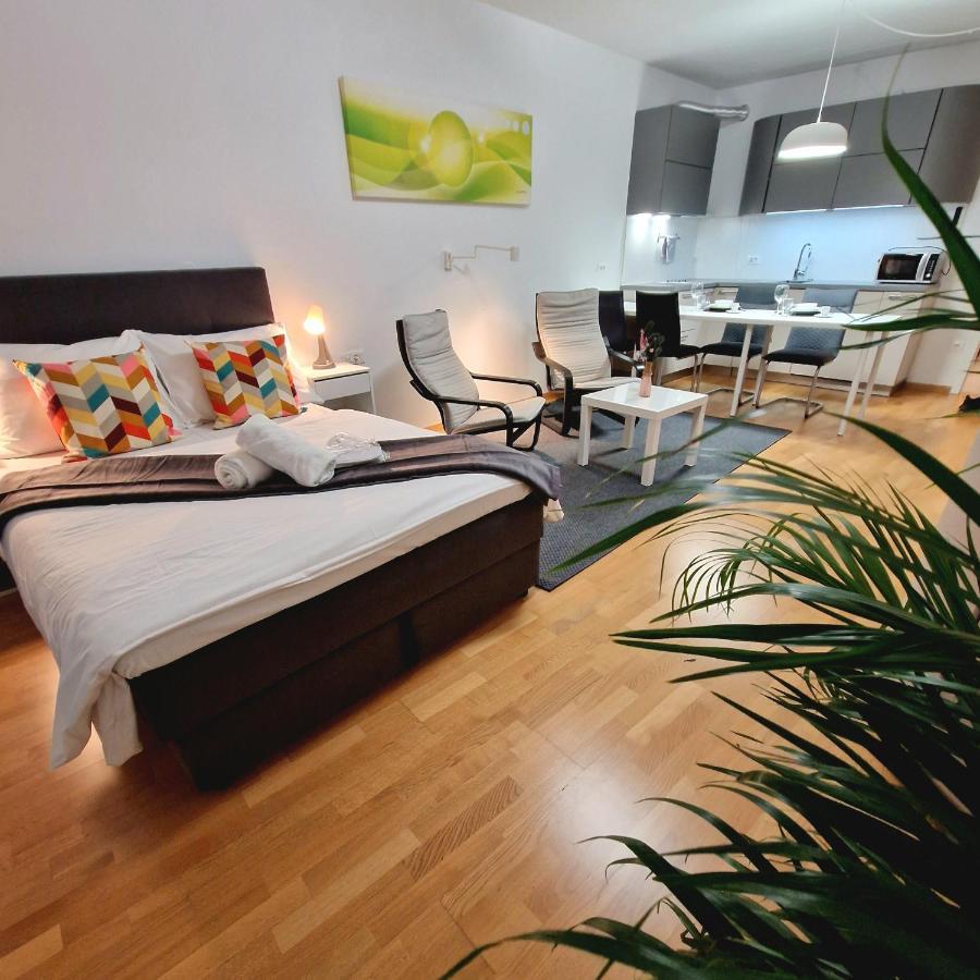 Bed & Breakfast Rezidenca Pipanova 류블랴나 외부 사진